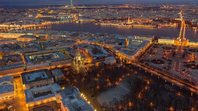 暮色中的俄罗斯圣彼得堡