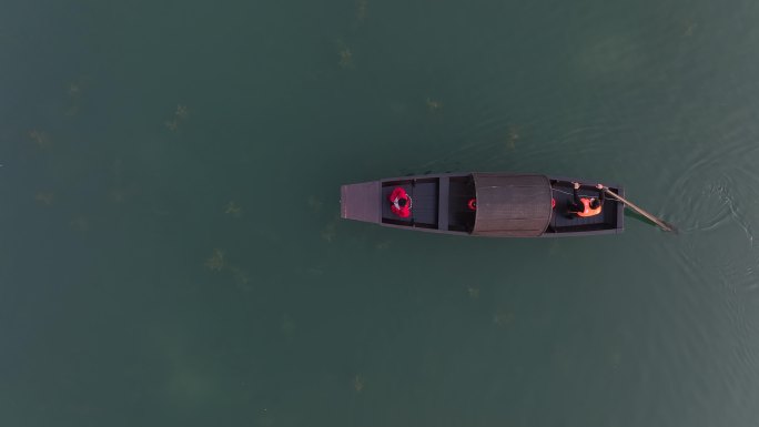官员划船画面素材古代诗人泛舟中国风素材