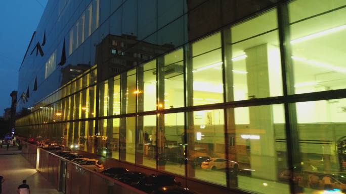 商业区大楼的外景药物夜景办公楼写字楼