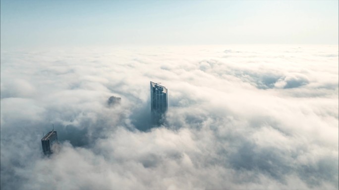 无锡市中心梁溪区大雾穿云4K航拍延时摄影