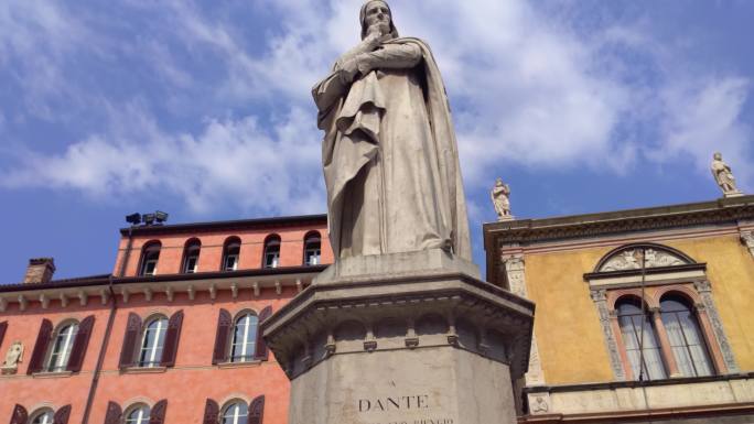 维罗纳的但丁雕像旅游旅行宣传片素材外国风