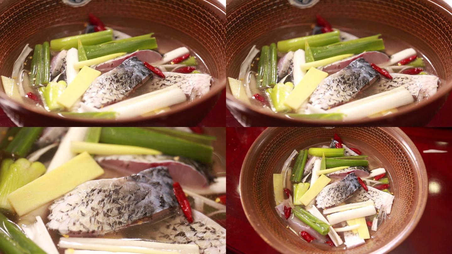 【镜头合集】厨师用葱姜水腌制 (2)