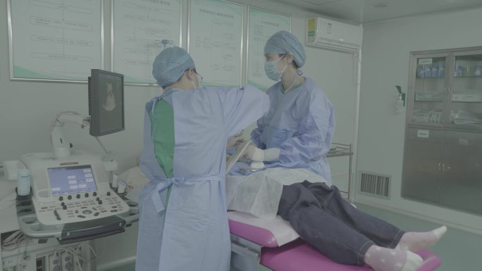 医院医生手术穿刺手术白衣天使4K视频