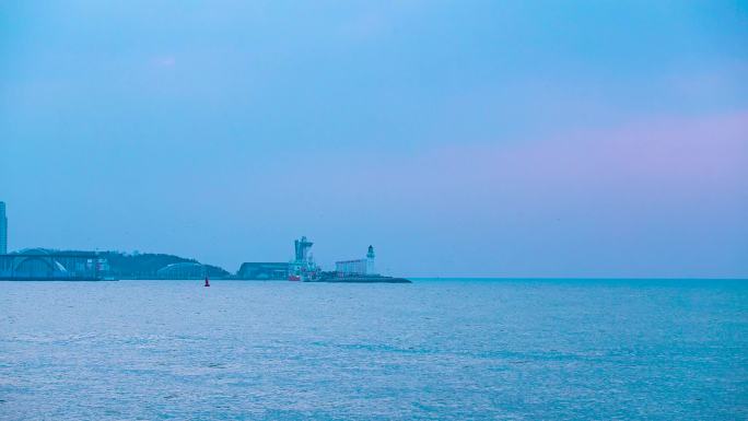 青岛海边日出之前的云