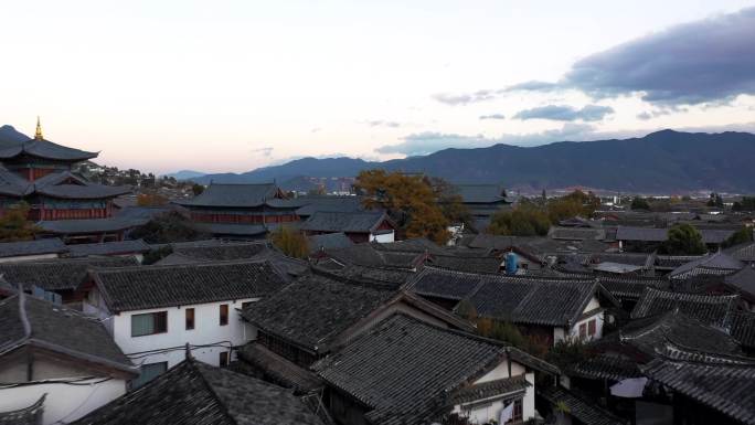 航拍丽江古城 丽江古城全景 玉龙雪山