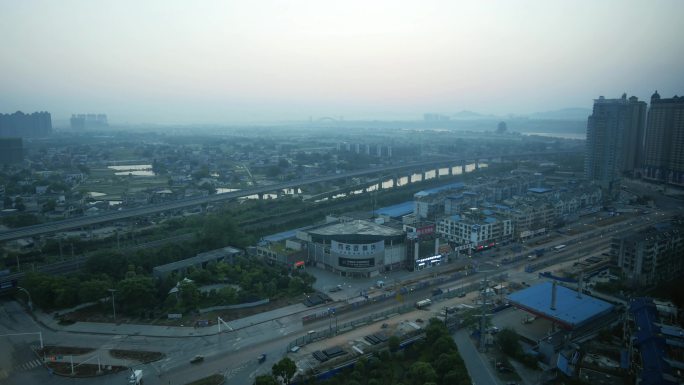 鸟瞰铁路、马路延时