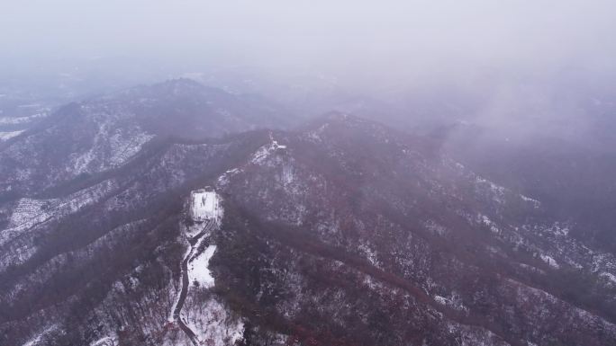 【4K】山顶寺庙雪景航拍/4k雪景穿云