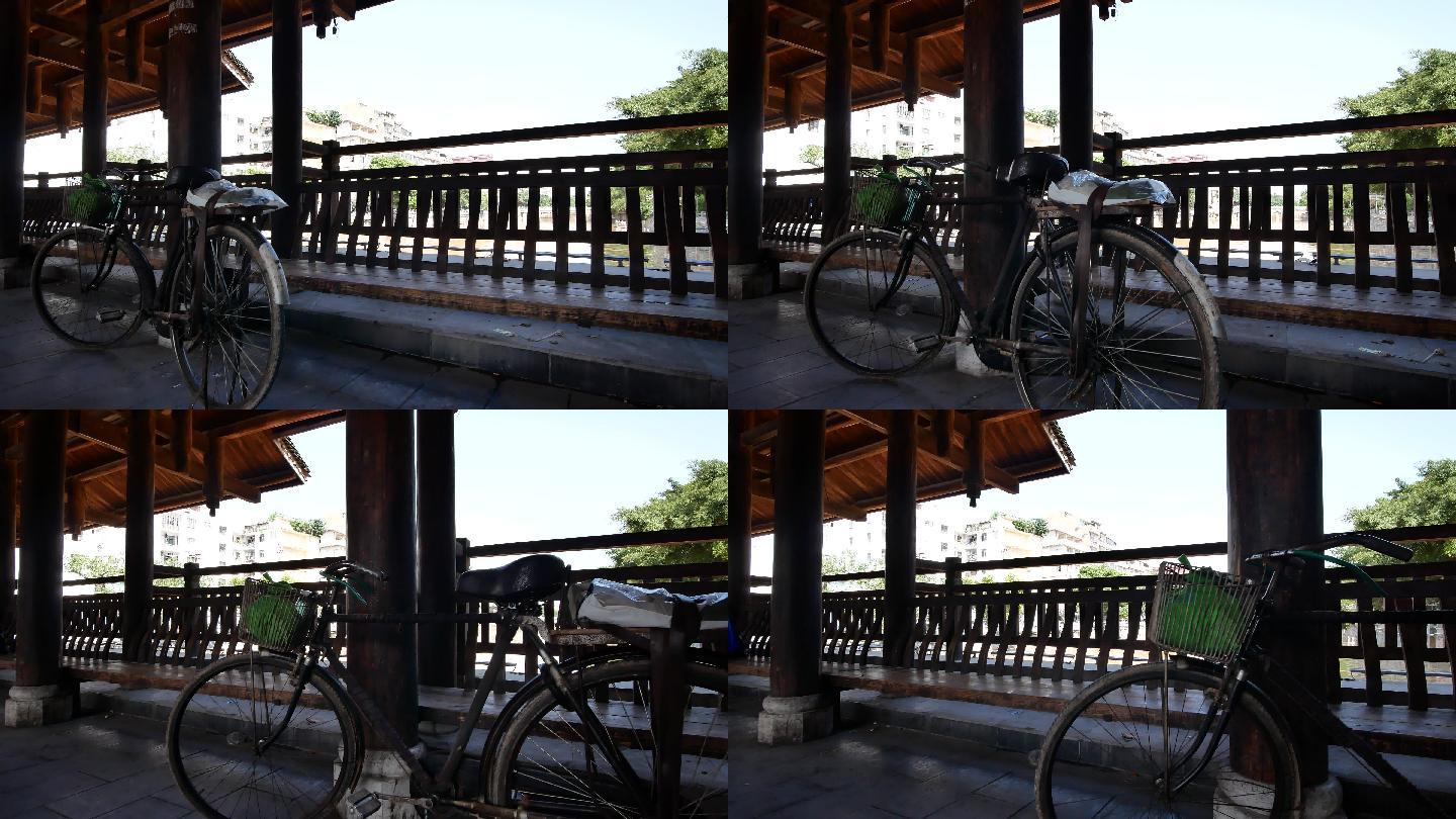 广西陆川县九洲江风雨桥自行车