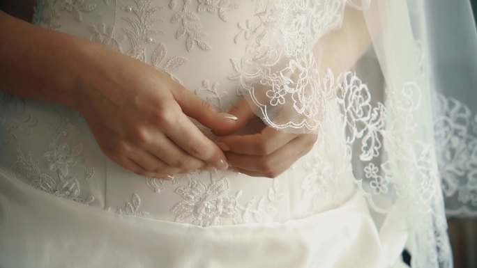 紧张的新娘婚礼布置浪漫现场结婚拍婚纱照新