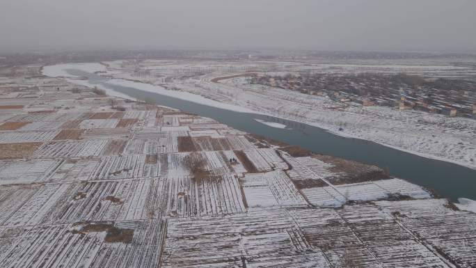 雪后航拍农田河流02