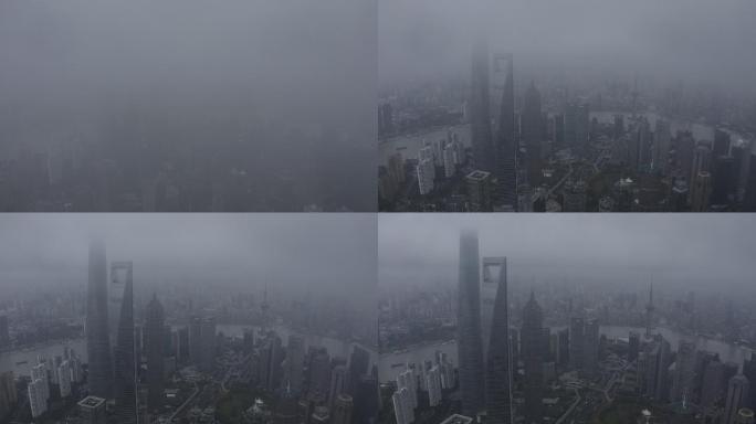 上海陆家嘴云雾风光