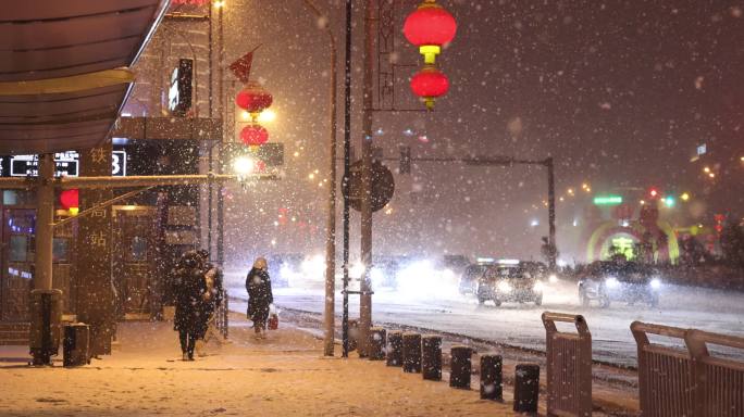 新疆乌鲁木齐铁路局大雪路人车辆升格