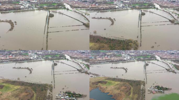 被洪水淹没的田地。