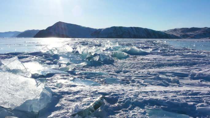 贝加尔湖上的冰冬天的贝加尔湖结冰航拍贝加