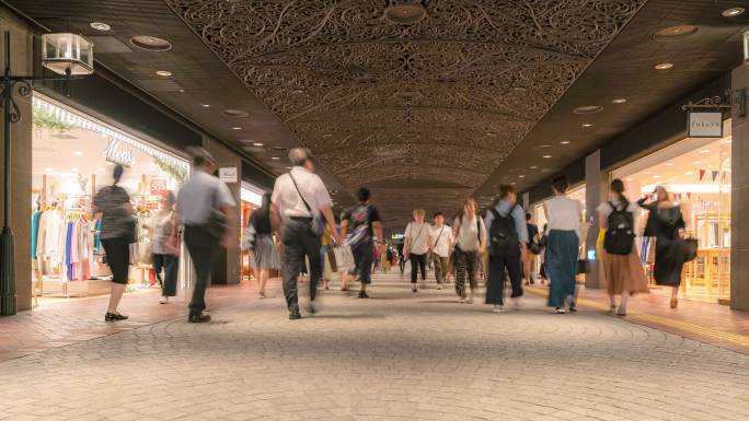 日本福冈市中心的天井购物街延时摄影