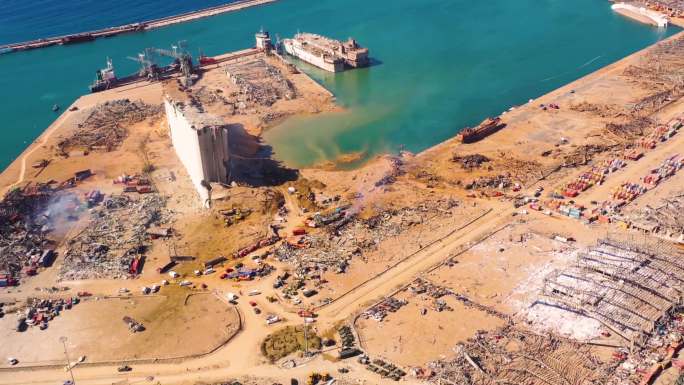 贝鲁特港爆炸造成的大规模破坏