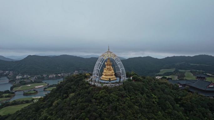 航拍深圳盐田大华兴寺四面观音4K