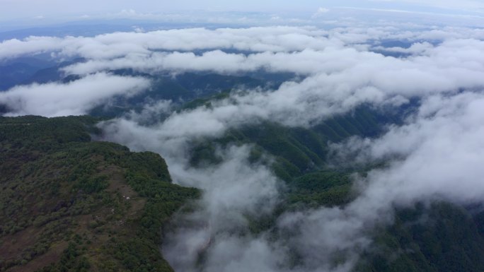 太行山析城山中条山伏牛山云海山脉天空