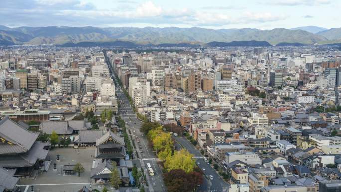 日本京都市区云城市建筑快速发展航拍延时国