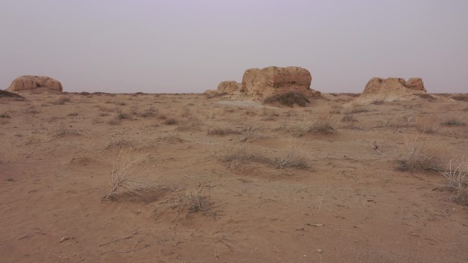 荒漠古代城池遗迹