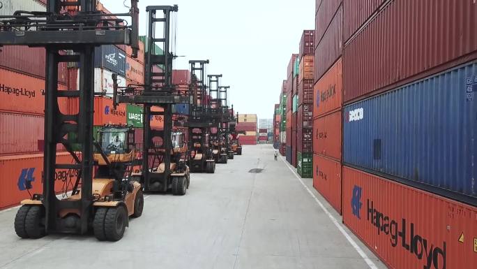 上海临港物流厂设备形象展示高清素材