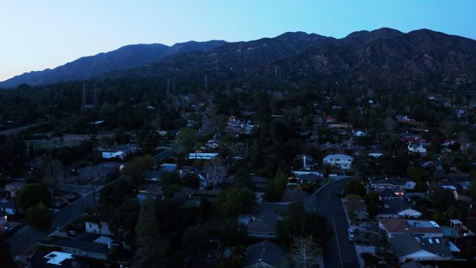 俯瞰美国加利福尼亚州拉卡那州小镇
