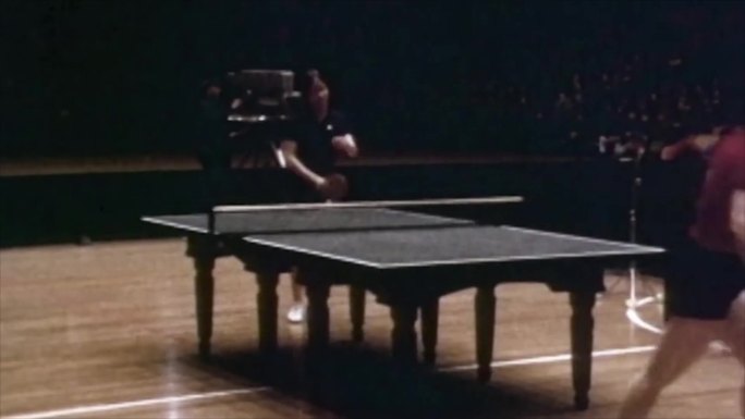 80年代中外友人打乒乓球