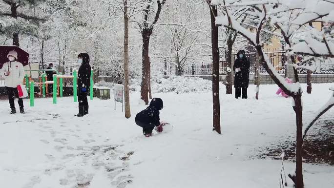 生活小区雪景 户外运动 北京地标