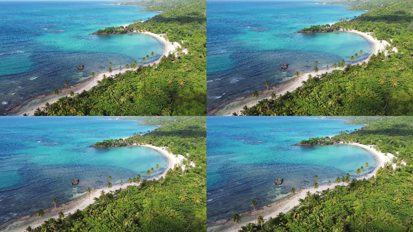 多米尼加共和国萨马纳林孔海滩