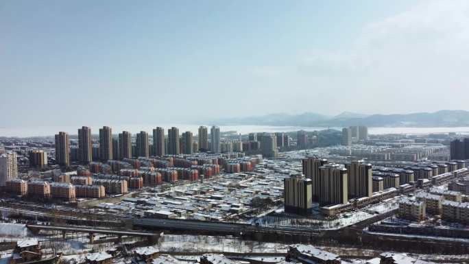 航拍城市山城雪景