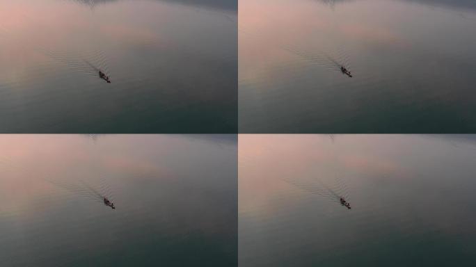 【4K正版素材】黄昏江面行驶的渔船
