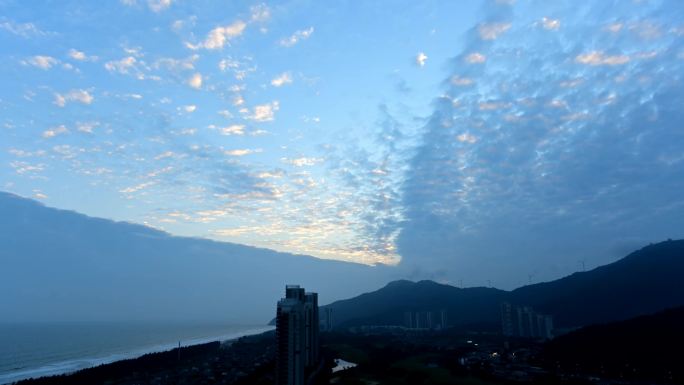 延时灿烂云霞飞渡海岸山间