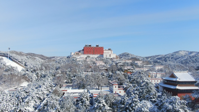 藏传佛教文化-普陀宗盛之庙雪景航拍