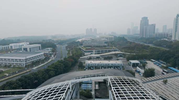 深圳疫情空城公交停运抗疫封城