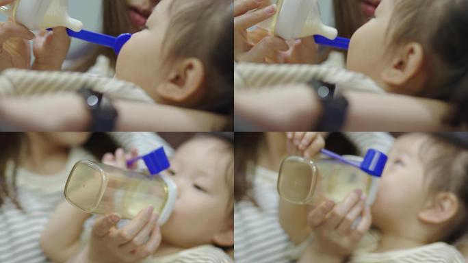 妈妈给小宝宝喂奶
