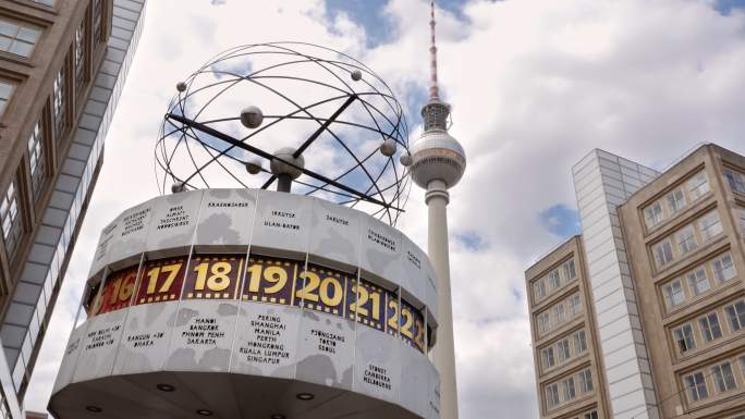 城市建筑亚历山大广场德国柏林世界钟