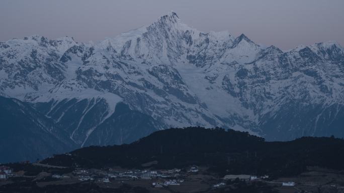 梅里雪山 日照金山