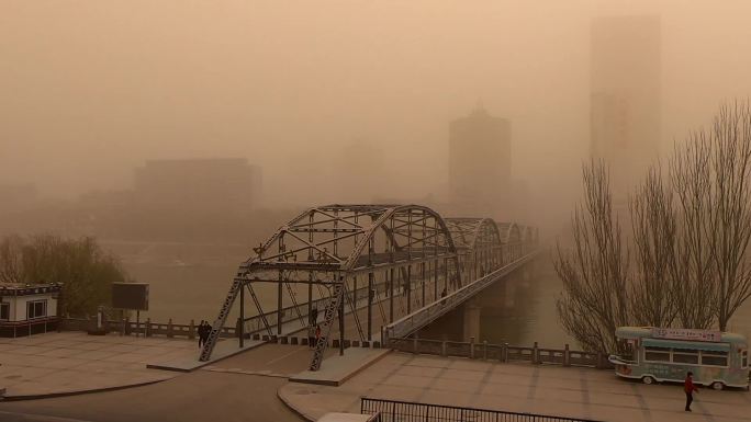 兰州中山桥城市污染沙尘暴生态保护爱护环境