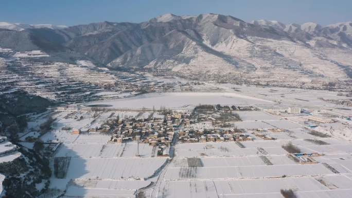 雪后村庄 白雪覆盖