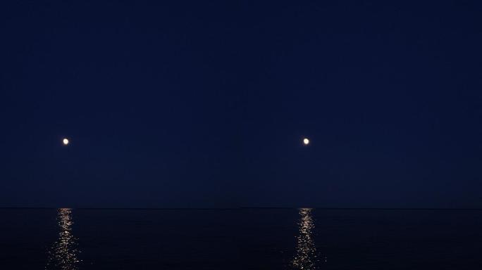 月光下的海水