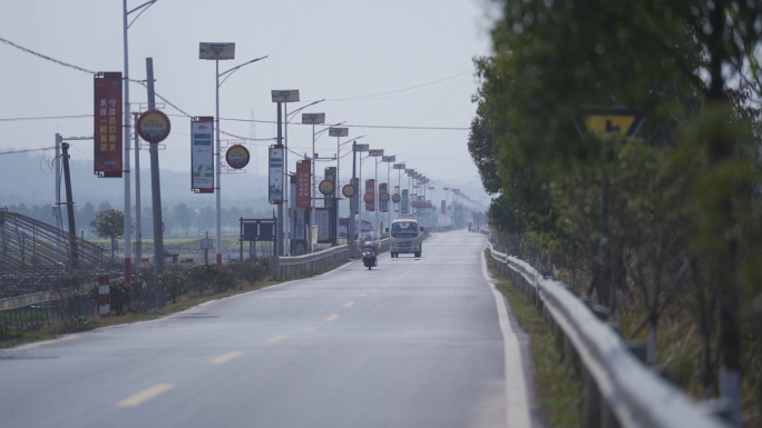 乡村道路汽车