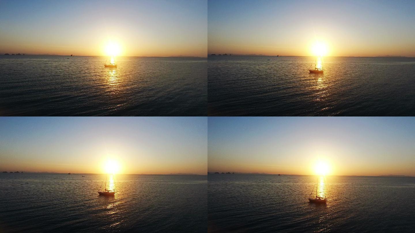 泰国岛上日落时分的苏梅岛渡船