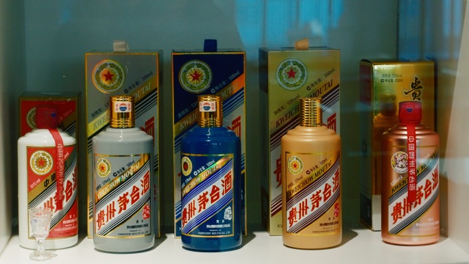 名贵老酒茅台酒五粮液西凤酒