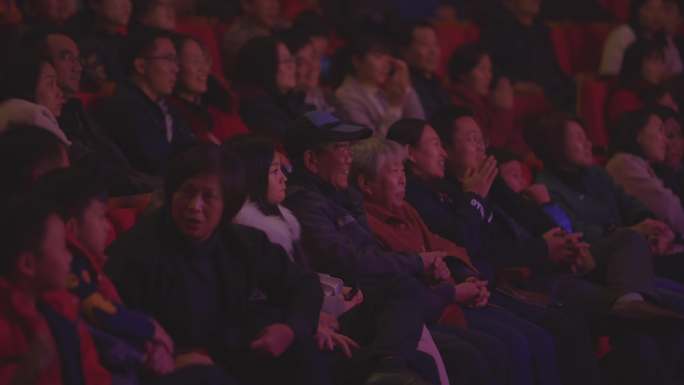 剧院演出