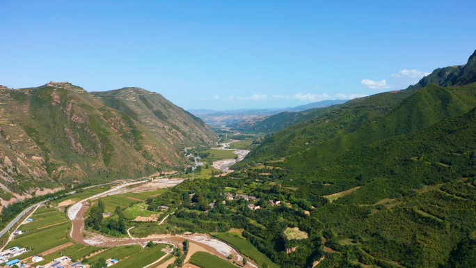 09甘肃定西漳县贵清山农田青山绿水龙川河