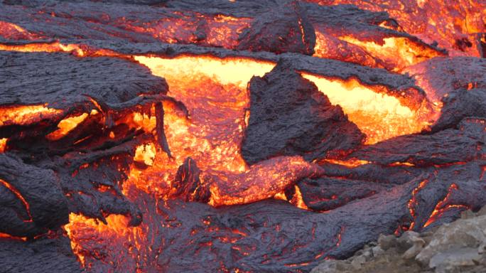 火山喷发熔岩火山爆发火山熔岩岩浆