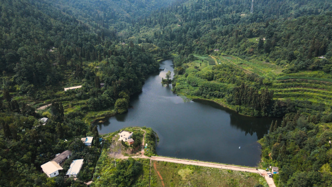 一级水源地 大墨雨村航拍4K素材二