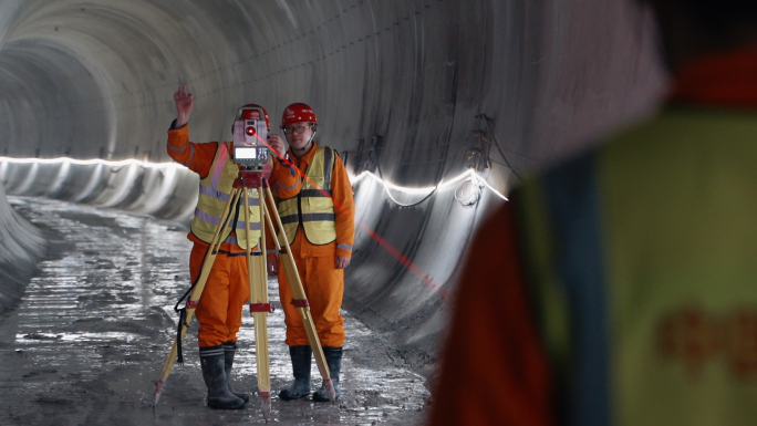 地下地铁勘测 隧道勘测 下地下 地下施工