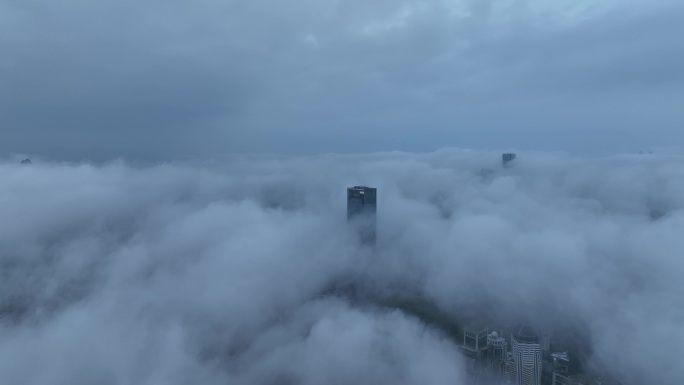 【4K正版】云雾中深圳的汉国中心大厦