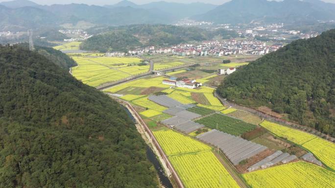 诸暨同山布谷湖风景区春季风光4K航拍